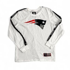 NFL New England Patriots boy’s white long sleeve shirt Size M (NEW no tags)